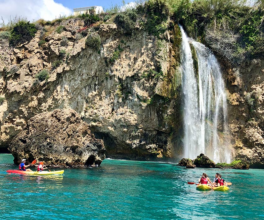 kayak cascada maro