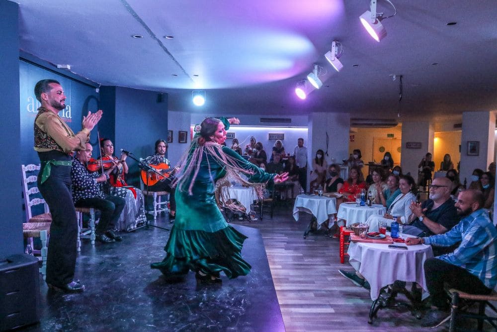 Ruta flamenca: los tablaos más auténticos de Andalucía Tablao Flamenco Alegria de Malaga